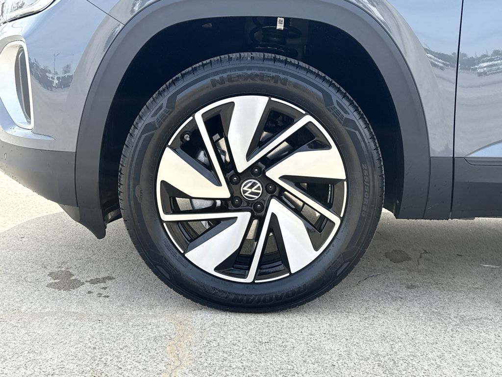 2026 Volkswagen Atlas 2.0T SE w/Technology - 8