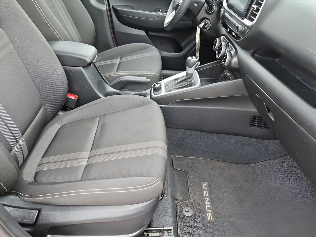 Used Car 2022 Hyundai Venue  Sel For Sale Under $20,000 In Austin, Texas