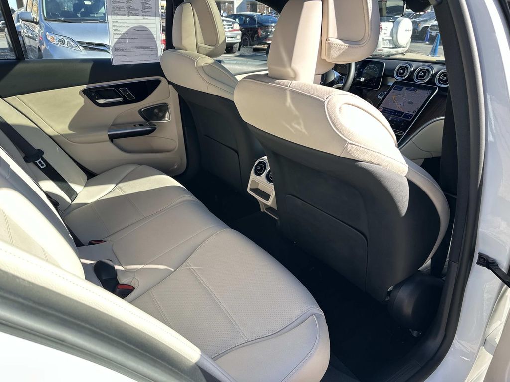 Thumbnail: 2025 Mercedes-Benz C-Class - 25