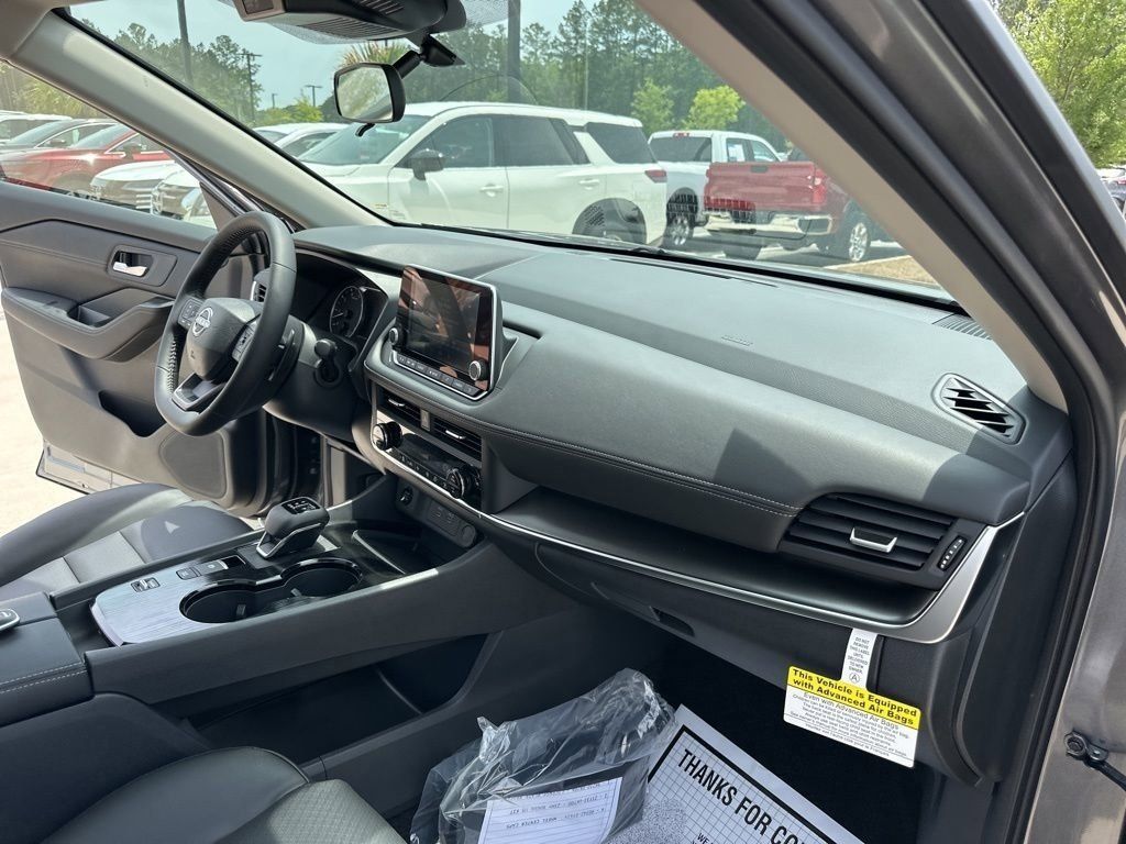 2025 Gun Metallic Nissan Rogue SV FWD SUV