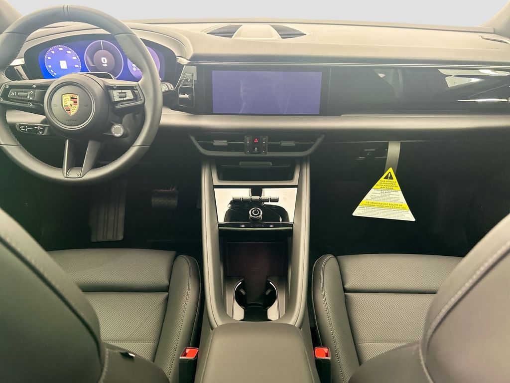 Thumbnail: 2026 Porsche Macan - 15