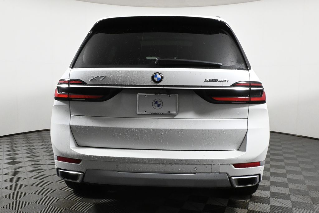 2025 BMW X7 xDrive40i 6