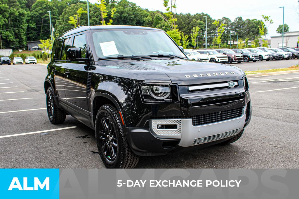 Used 2024 Black Land Rover S image 4