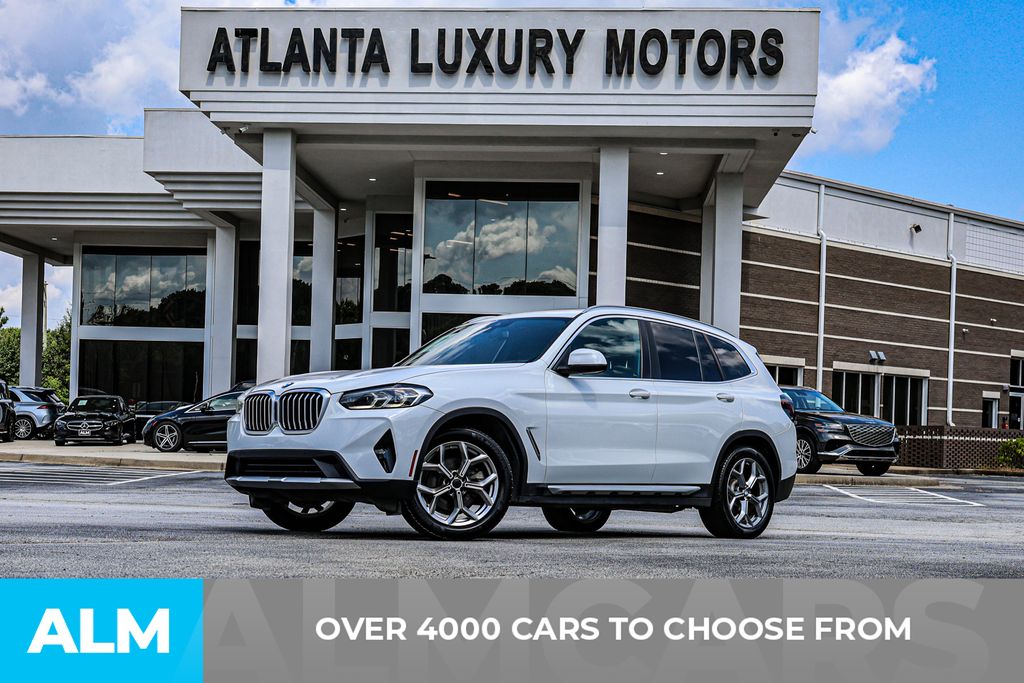 Used 2024 White BMW xDrive30i image 3