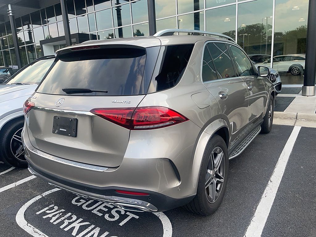 Thumbnail: 2022 Mercedes-Benz GLE - 3