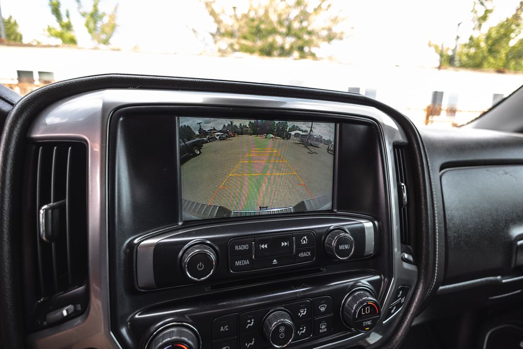 2015 Chevrolet Silverado 2500HD Built After Aug 14 LTZ thumbnail 17