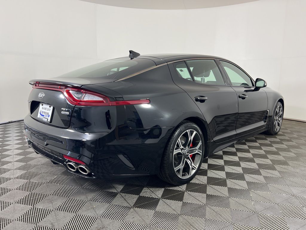 Used 2018 Black Kia GT image 5