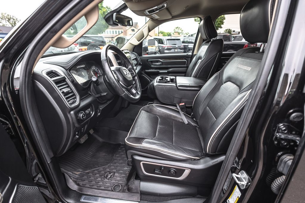 2019 Ram 1500 Laramie thumbnail 19