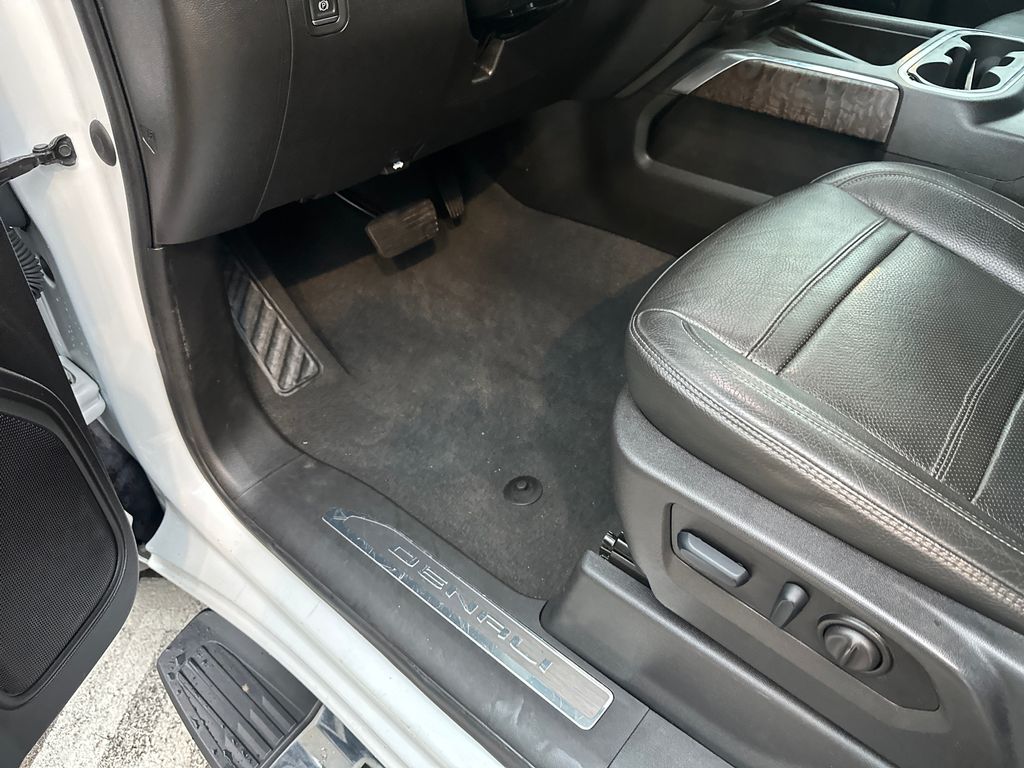 Used Car 2023 Gmc Sierra 2500hd  Denali For Sale Under $70,000 In Austin, Texas