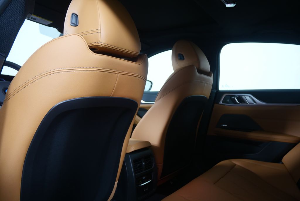 Thumbnail: 2026 BMW 4 Series - 17