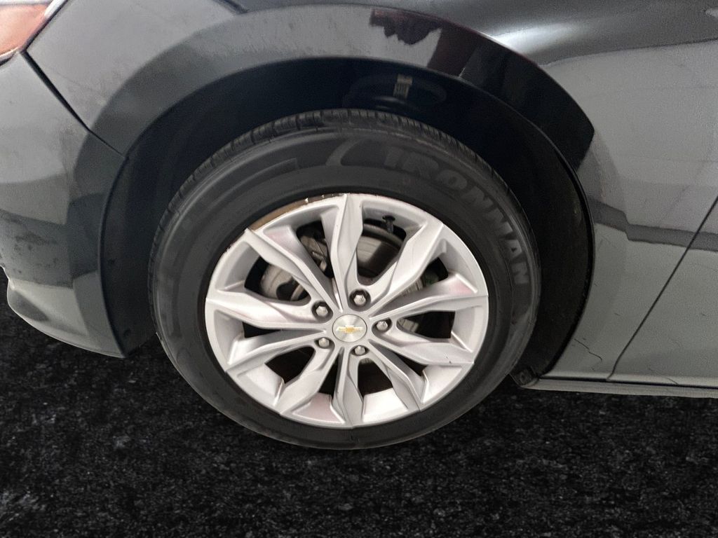 Used 2023 Black Chevrolet LT image 27
