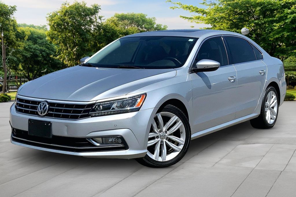 Reflex Silver Metallic 2018 Volkswagen Passat Sedan Front-Wheel Drive 6-Speed Automatic
