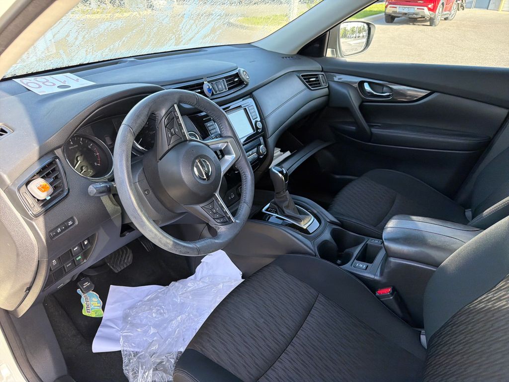 Used 2018 Nissan Rogue SV 4D Sport Utility