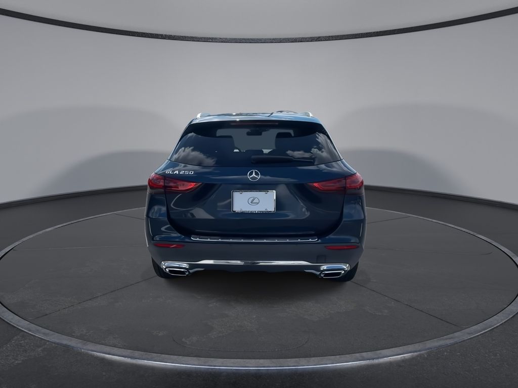 Thumbnail: 2022 Mercedes-Benz GLA - 9