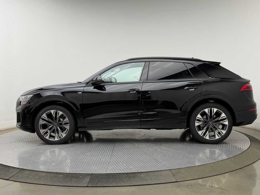 Thumbnail: 2027 Audi Q8 - 5
