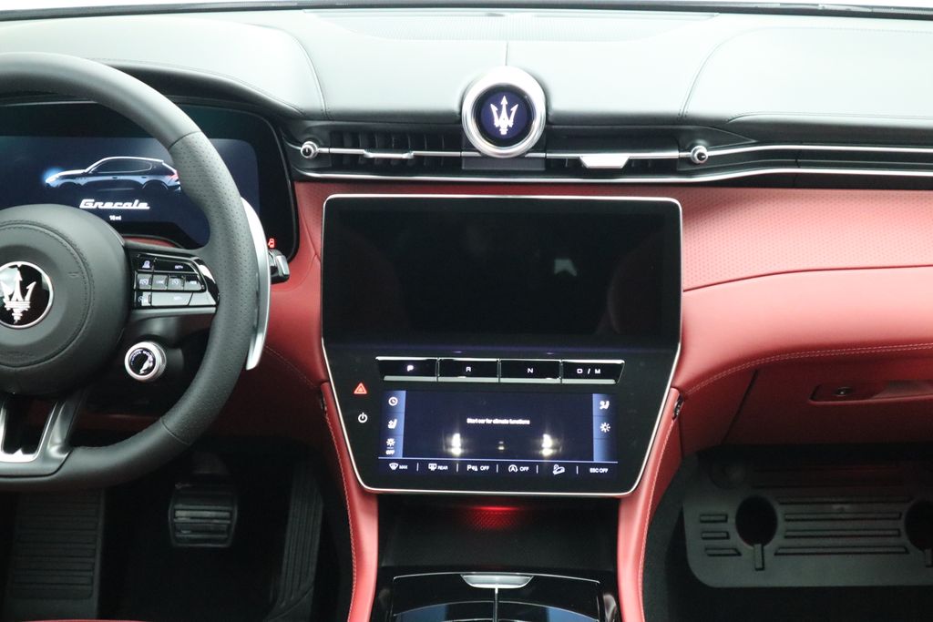 Thumbnail: 2025 Maserati Grecale - 14