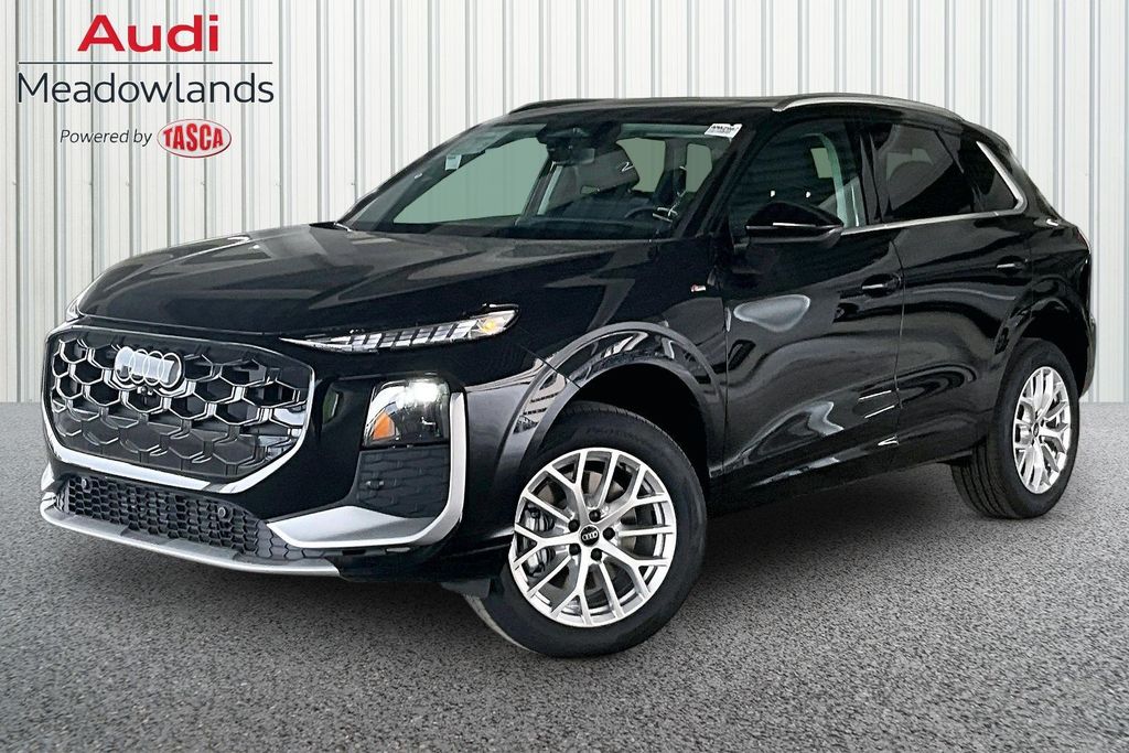 2026 Audi Q3 S line quattro's photo