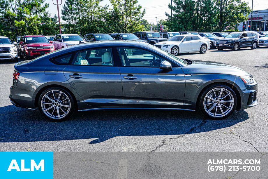 Used 2025 White Audi  image 9