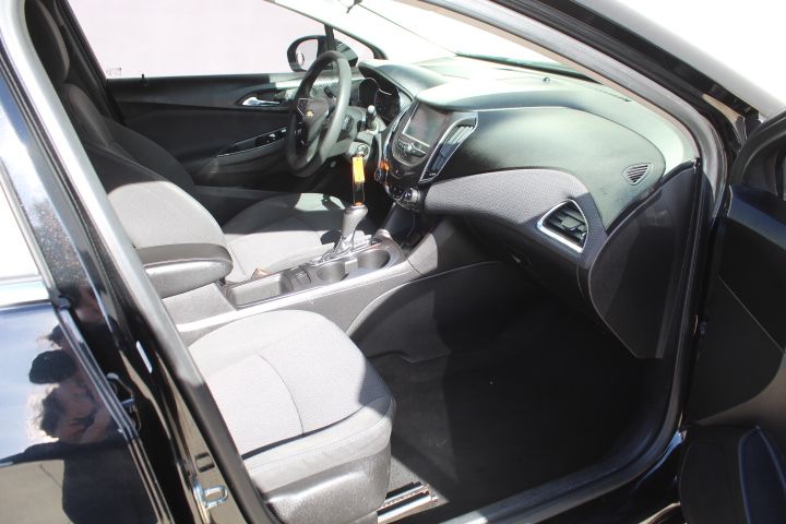 Used Car 2018 Chevrolet Cruze  Lt For Sale Under $10,000 In Georgetown, Texas