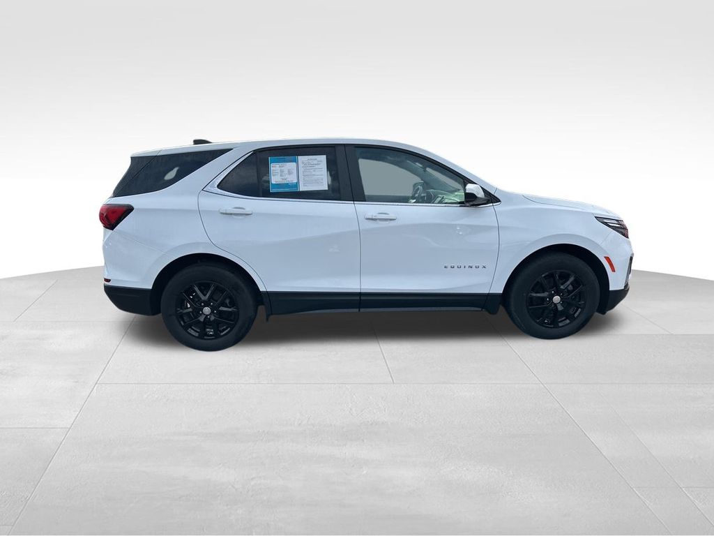 2022 Summit White Chevrolet Equinox LT FWD SUV