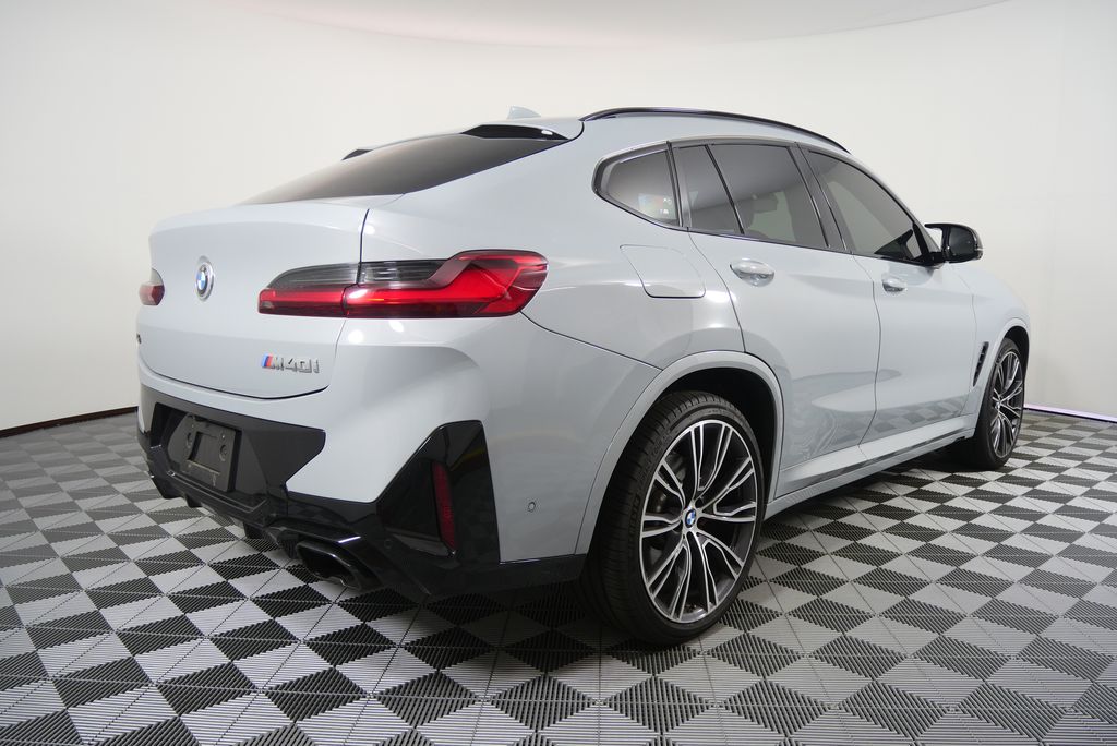 Thumbnail: 2022 BMW X4 - 3