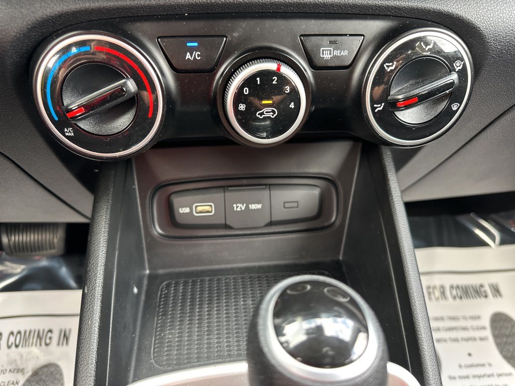 2022 Intense Blue Hyundai Venue SE FWD SUV