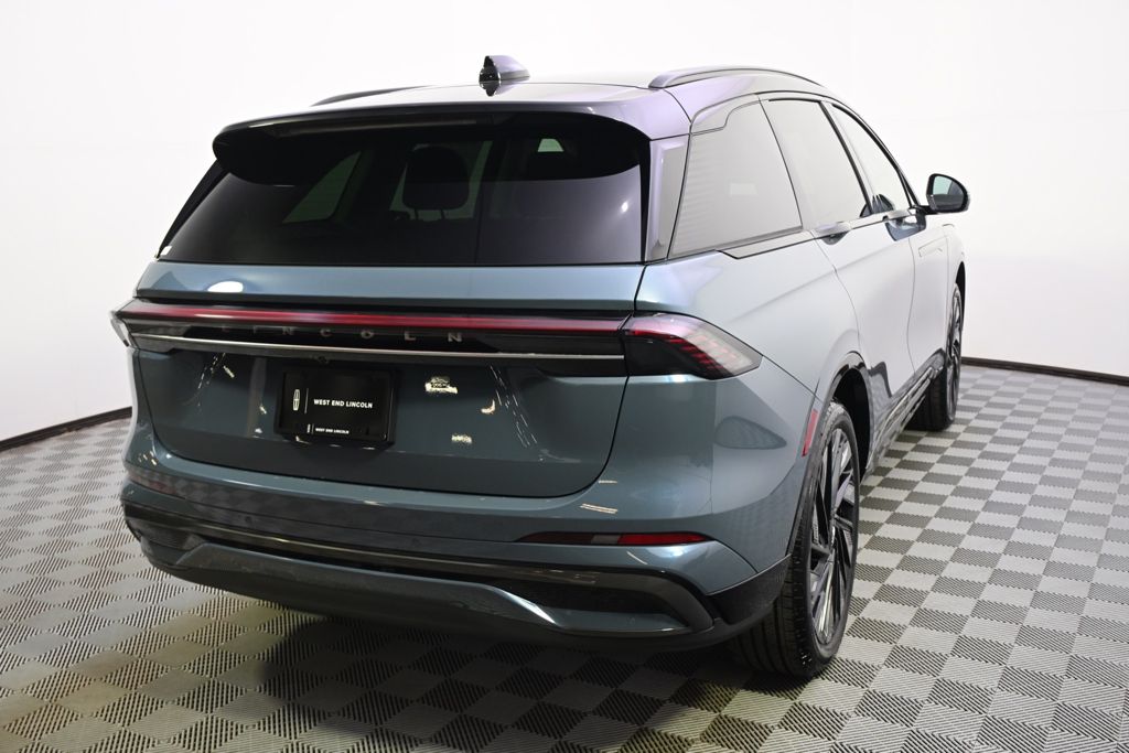 New 2026 Blue Lincoln Reserve image 6