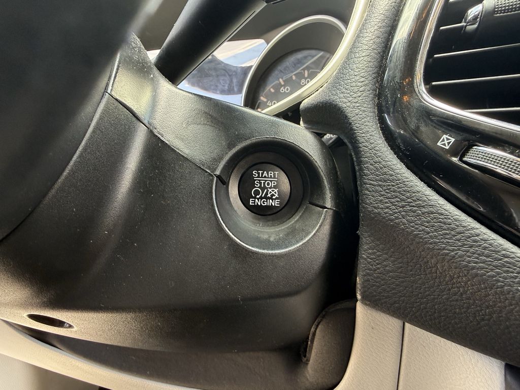 2019 Jeep Compass Limited Blue at Victoria Chrysler Dodge Jeep Ram