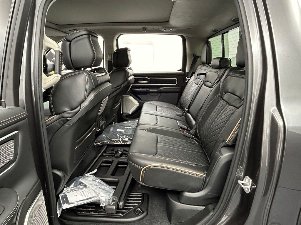 New 2026 Granite Crystal Metallic Clearcoat Ram Tungsten image 32