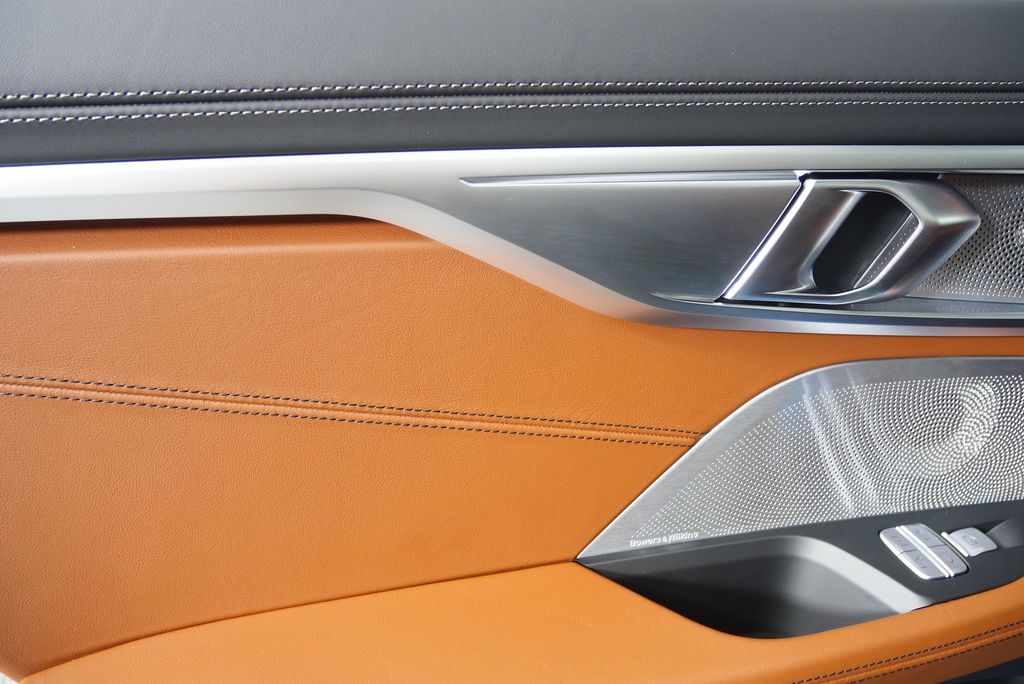 Thumbnail: 2026 BMW 8 Series - 15