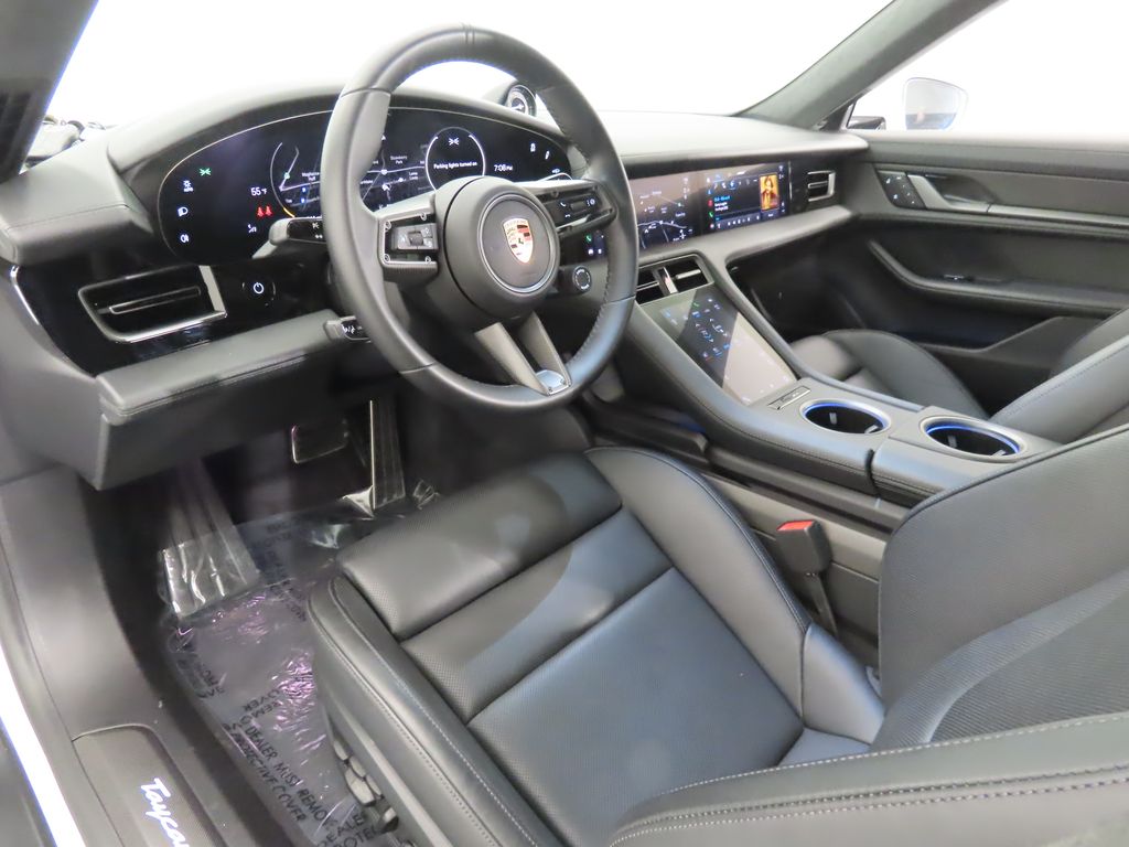 Thumbnail: 2023 Porsche Taycan - 4