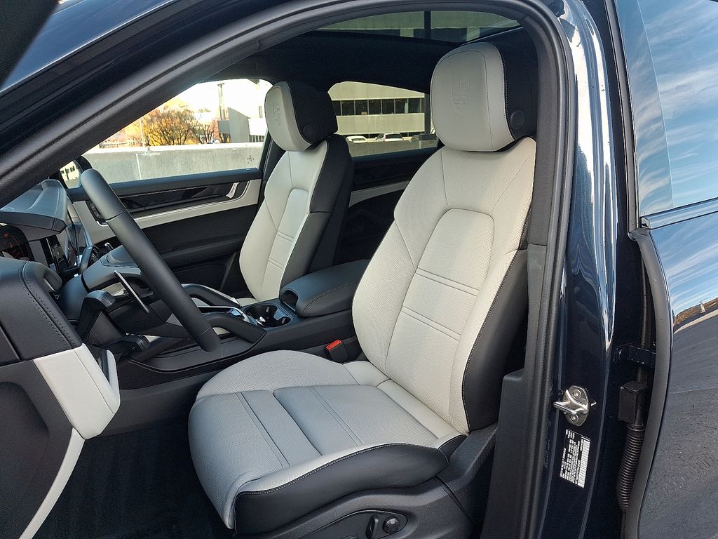 Thumbnail: 2026 Porsche  - 15