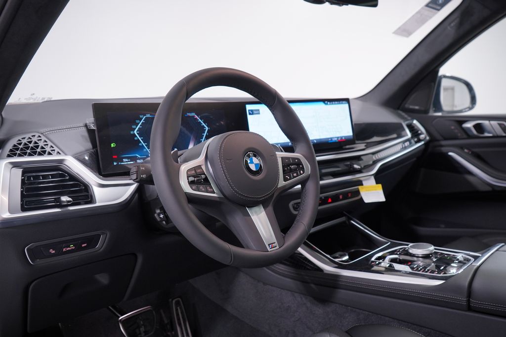 2025 BMW X7 xDrive40i 6