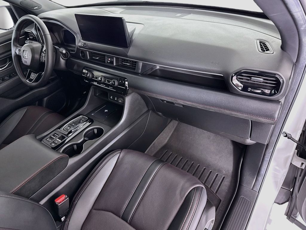 Thumbnail: 2026 Honda Pilot - 17