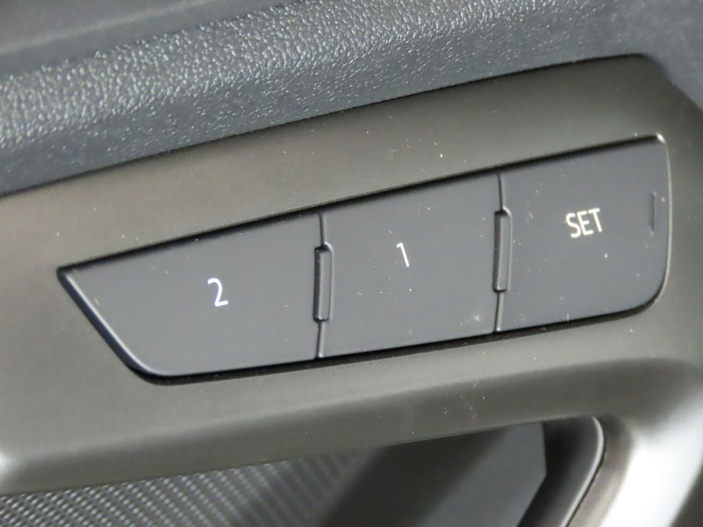 Thumbnail: 2026 Audi RS 3 - 29