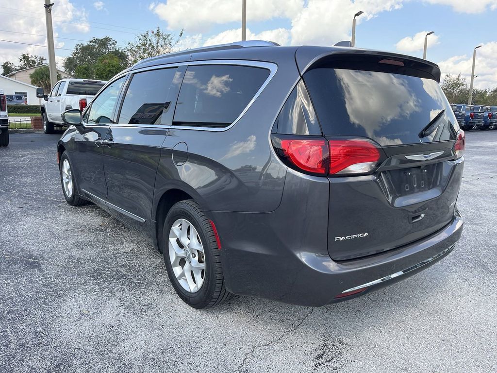 2020 Chrysler Pacifica Limited 7