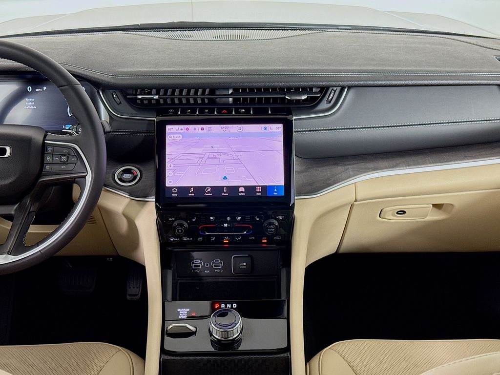 Thumbnail: 2025 Jeep Grand Cherokee L - 14