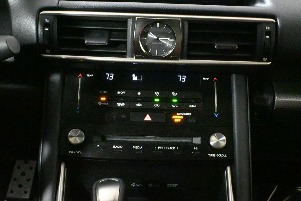 2017 Lexus IS 350 25
