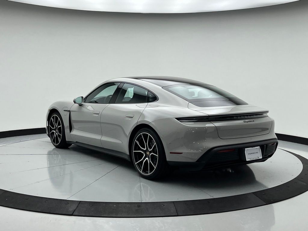 Thumbnail: 2025 Porsche Taycan - 3