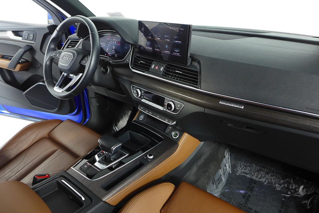 Thumbnail: 2022 Audi Q5 - 12