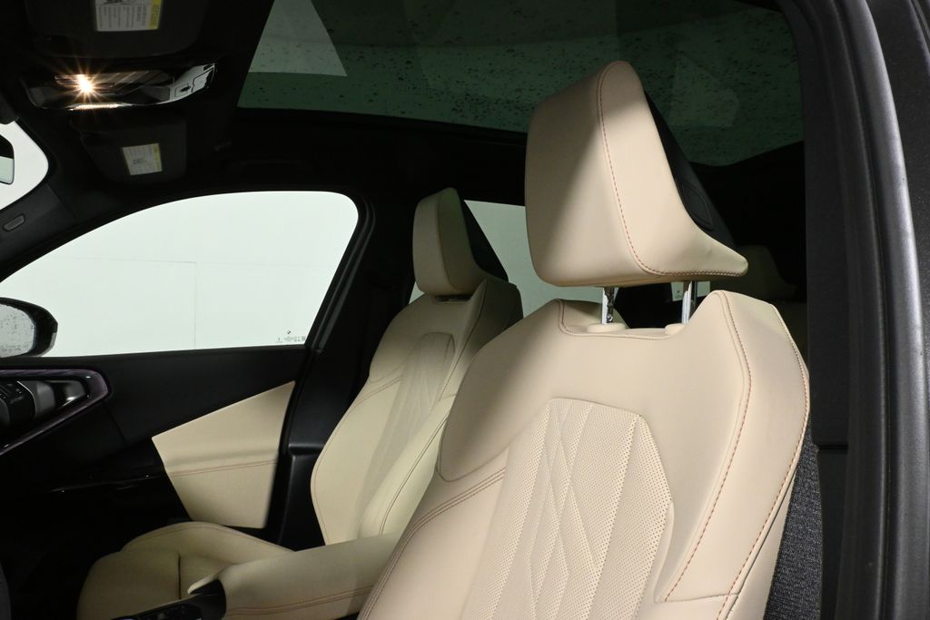 Thumbnail: 2026 BMW X3 - 16