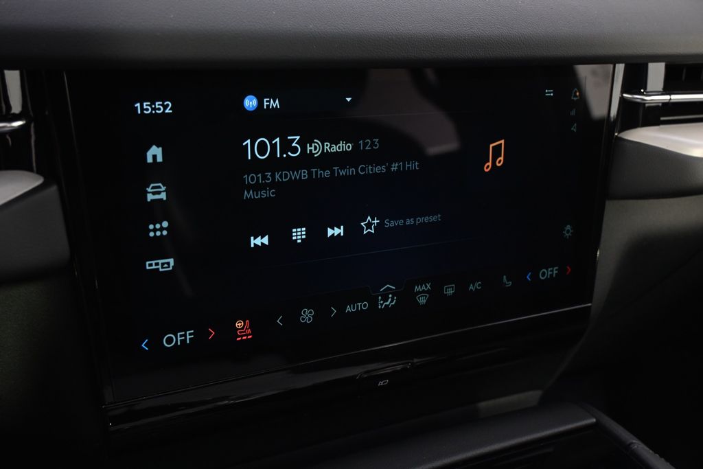 New 2026 White Lincoln Reserve image 27