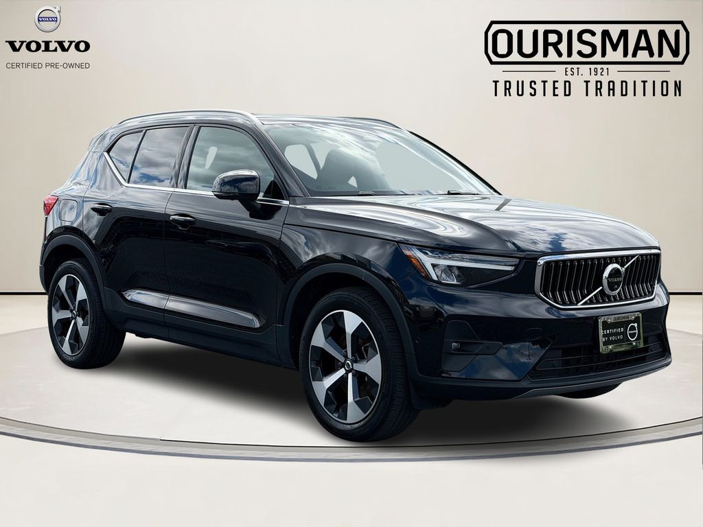 Onyx Black Metallic 2023 Volvo XC40 B5 Plus Bright Theme AWD SUV / Crossover All-Wheel Drive Automatic