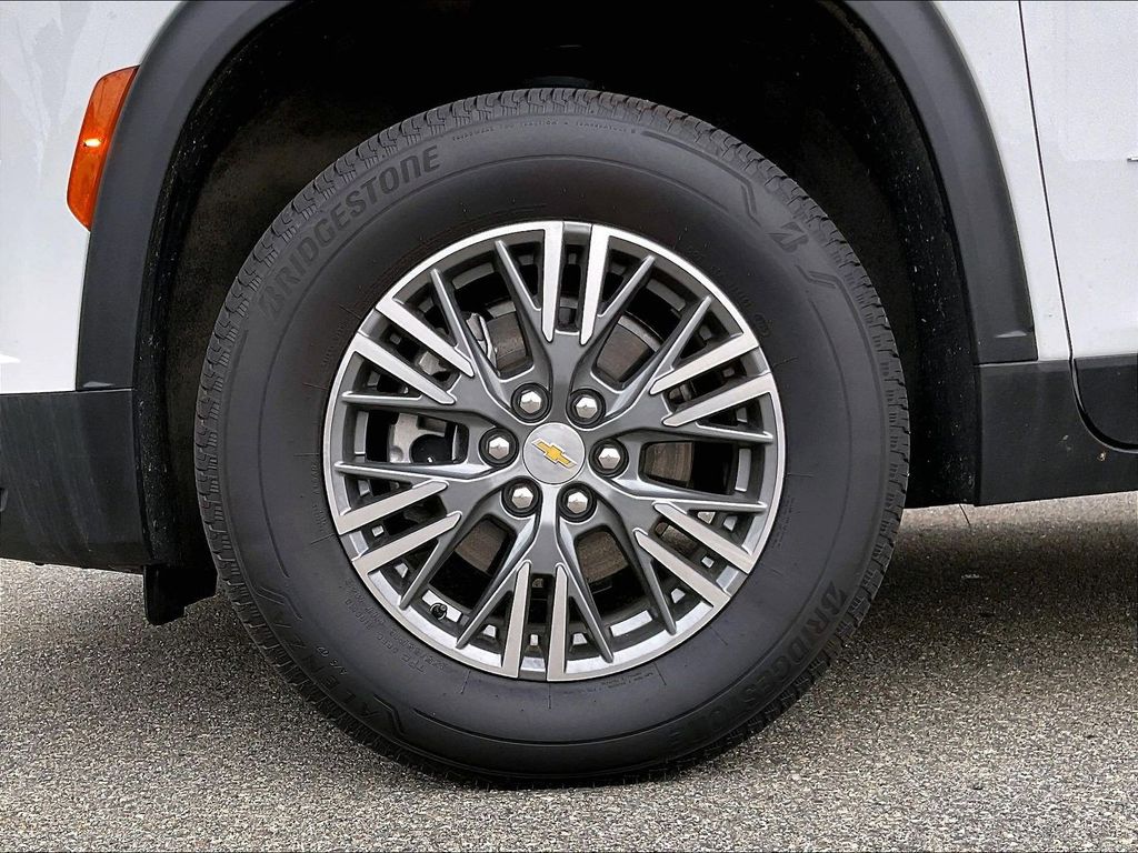 2026 Chevrolet Traverse — photo 7