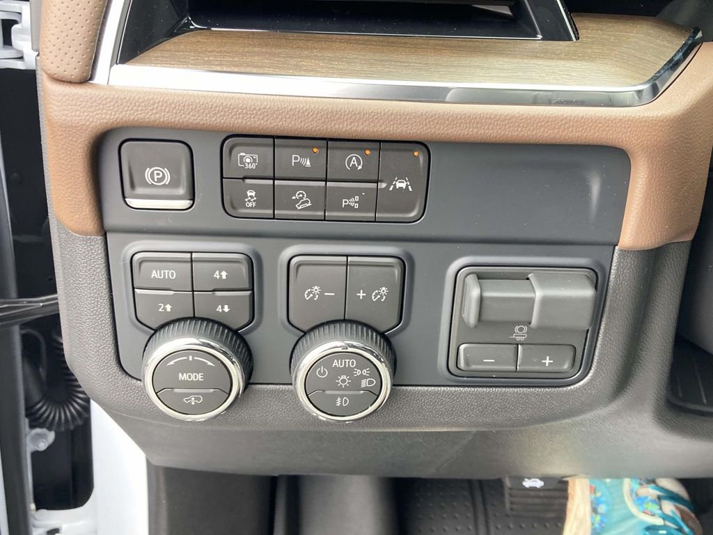 New 2026 White Chevrolet High Country image 25