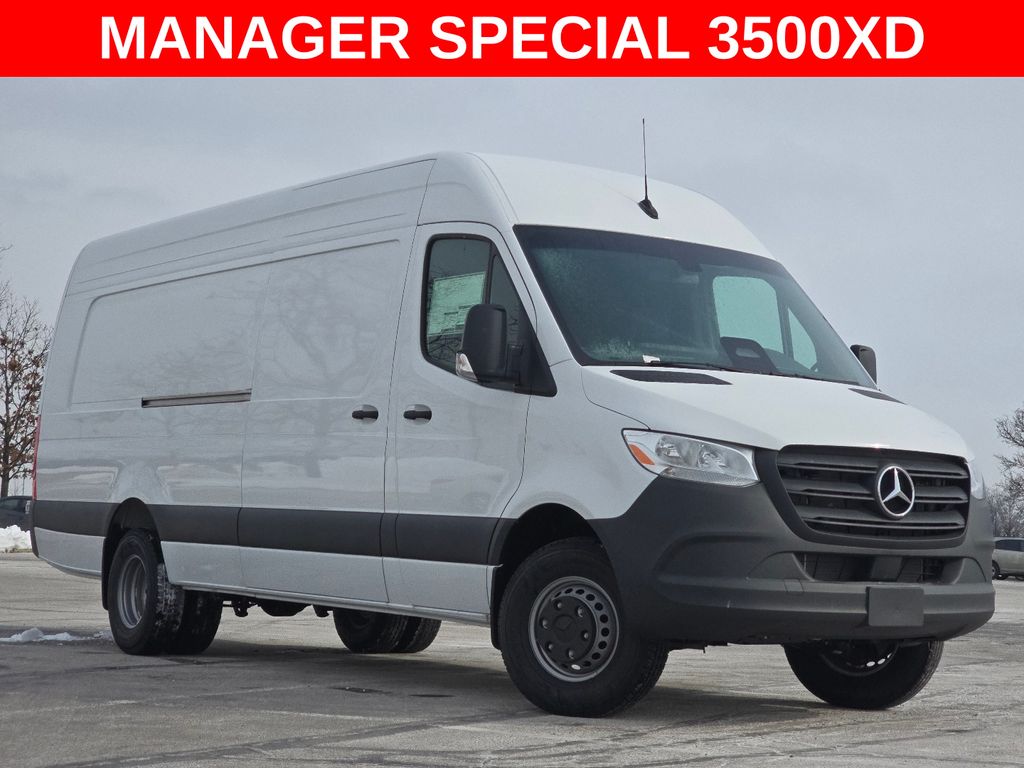 2025 Mercedes-Benz Sprinter 3500 Cargo 170 WB
