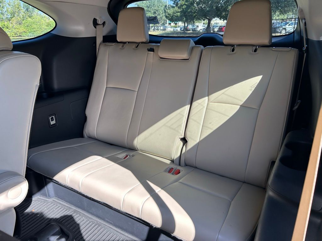 Thumbnail: 2021 Toyota Highlander - 13