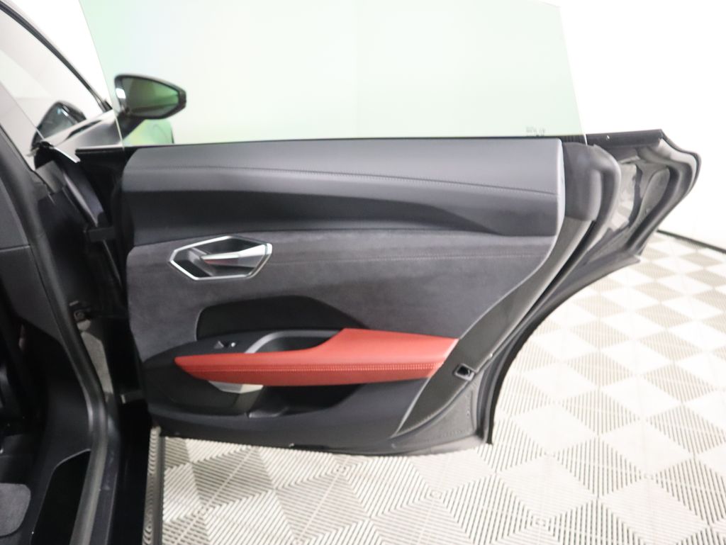 Thumbnail: 2023 Audi e-tron GT - 28