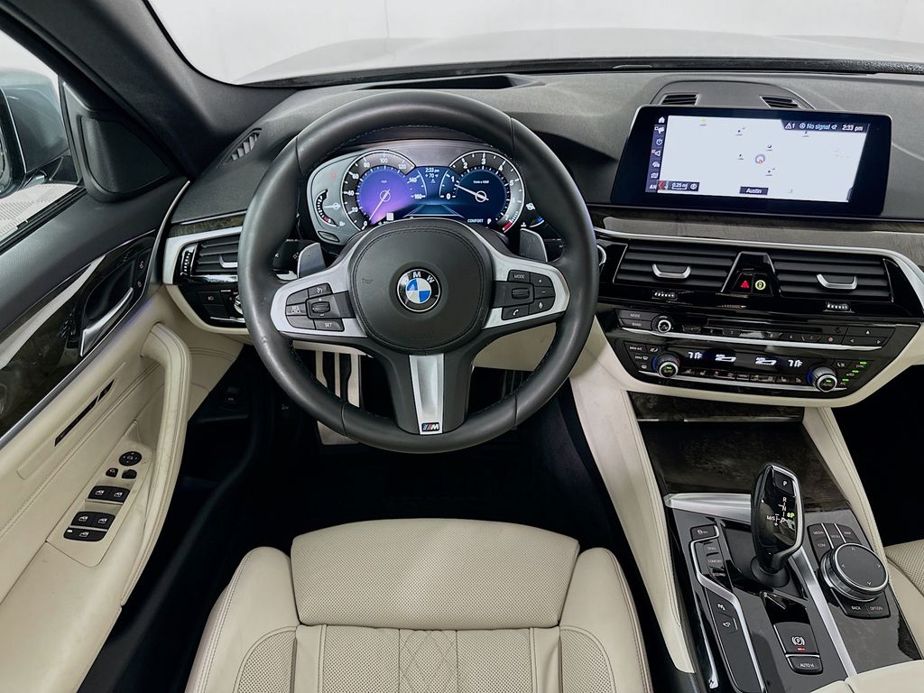 2019 BMW 5 Series 540i 23