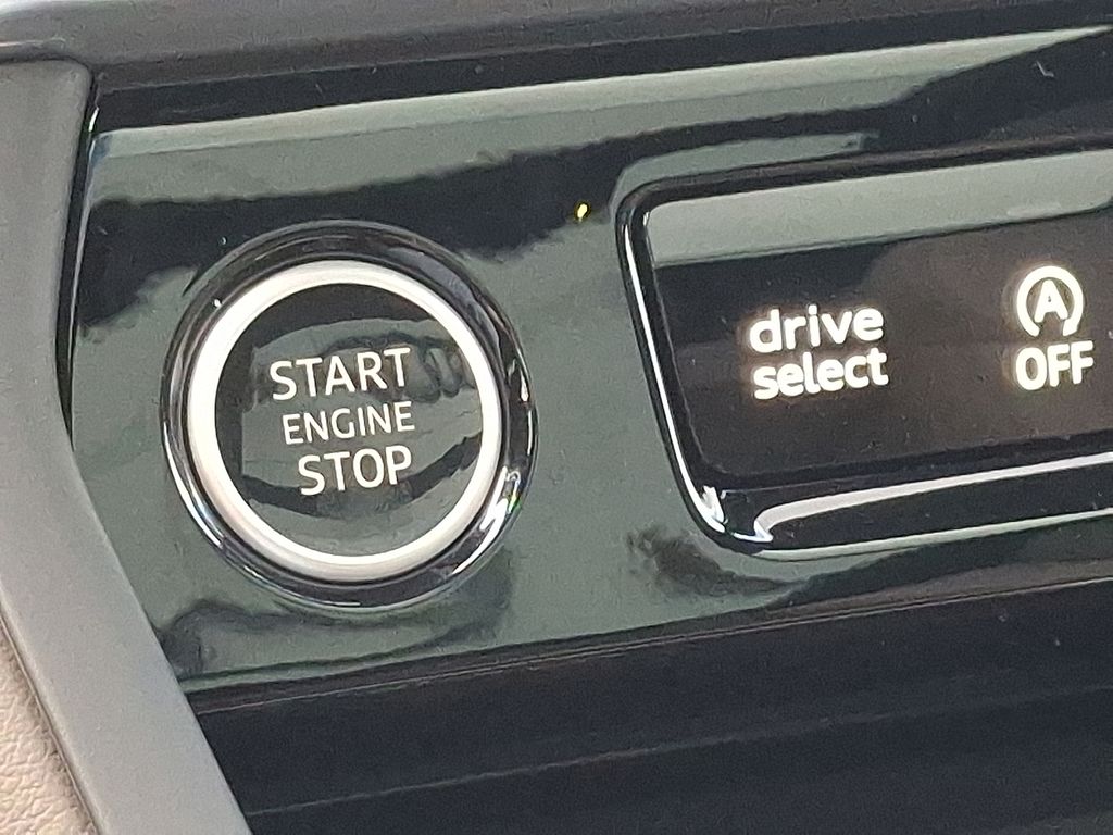 Thumbnail: 2025 Audi Q5 - 19